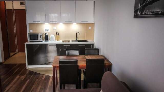 Апартаменты Apartament z ogródkiem w Parku Zdrojowym Свиноуйсьце-38